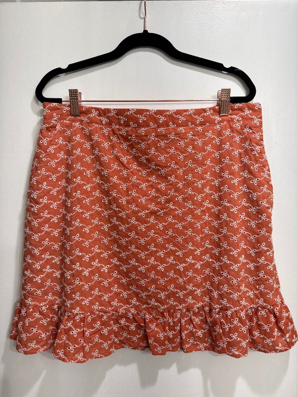 Colorful a-line mini with stitched detail & pockets | Lost + Wander